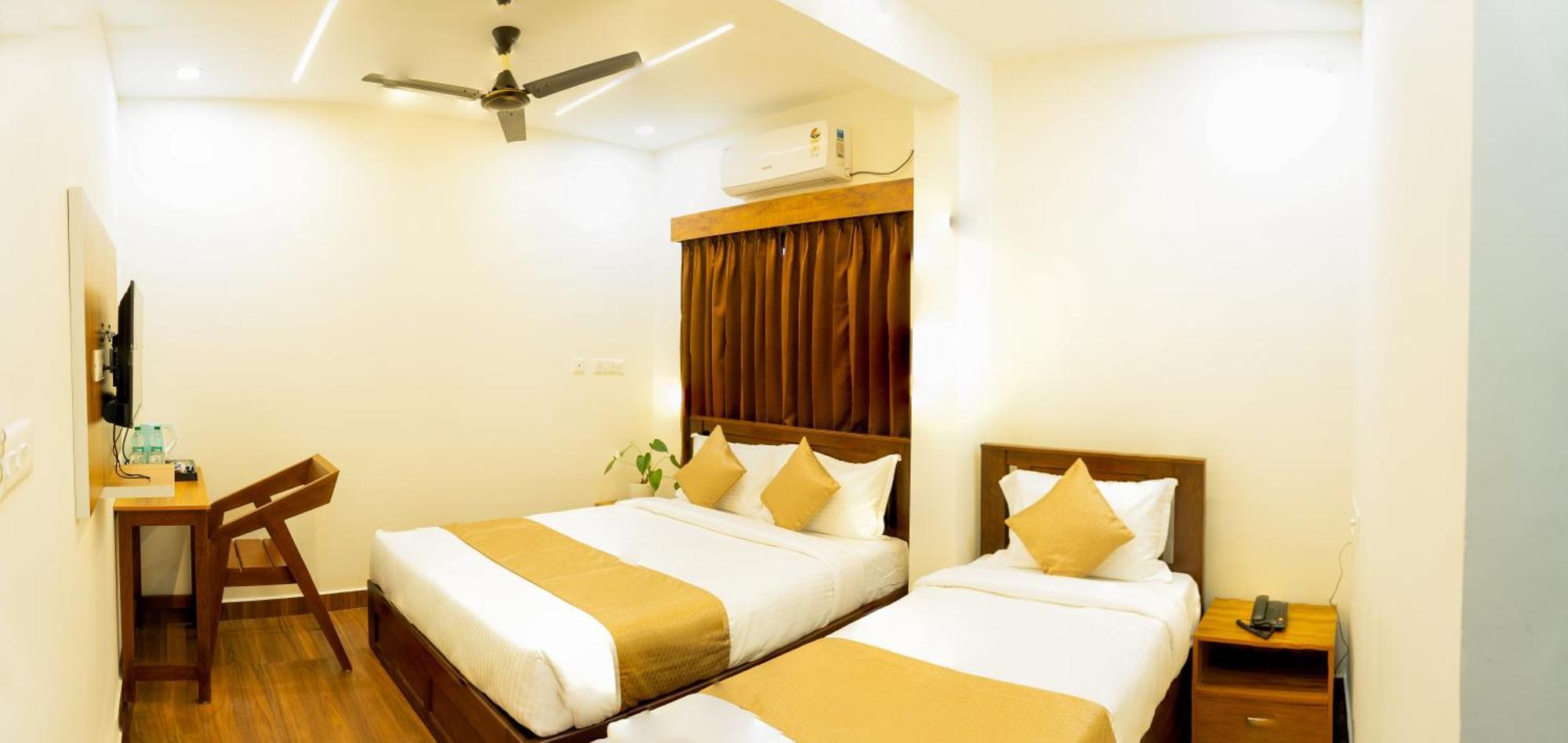 Fly View Airport Residency Hotel Nedumbassery Exterior foto