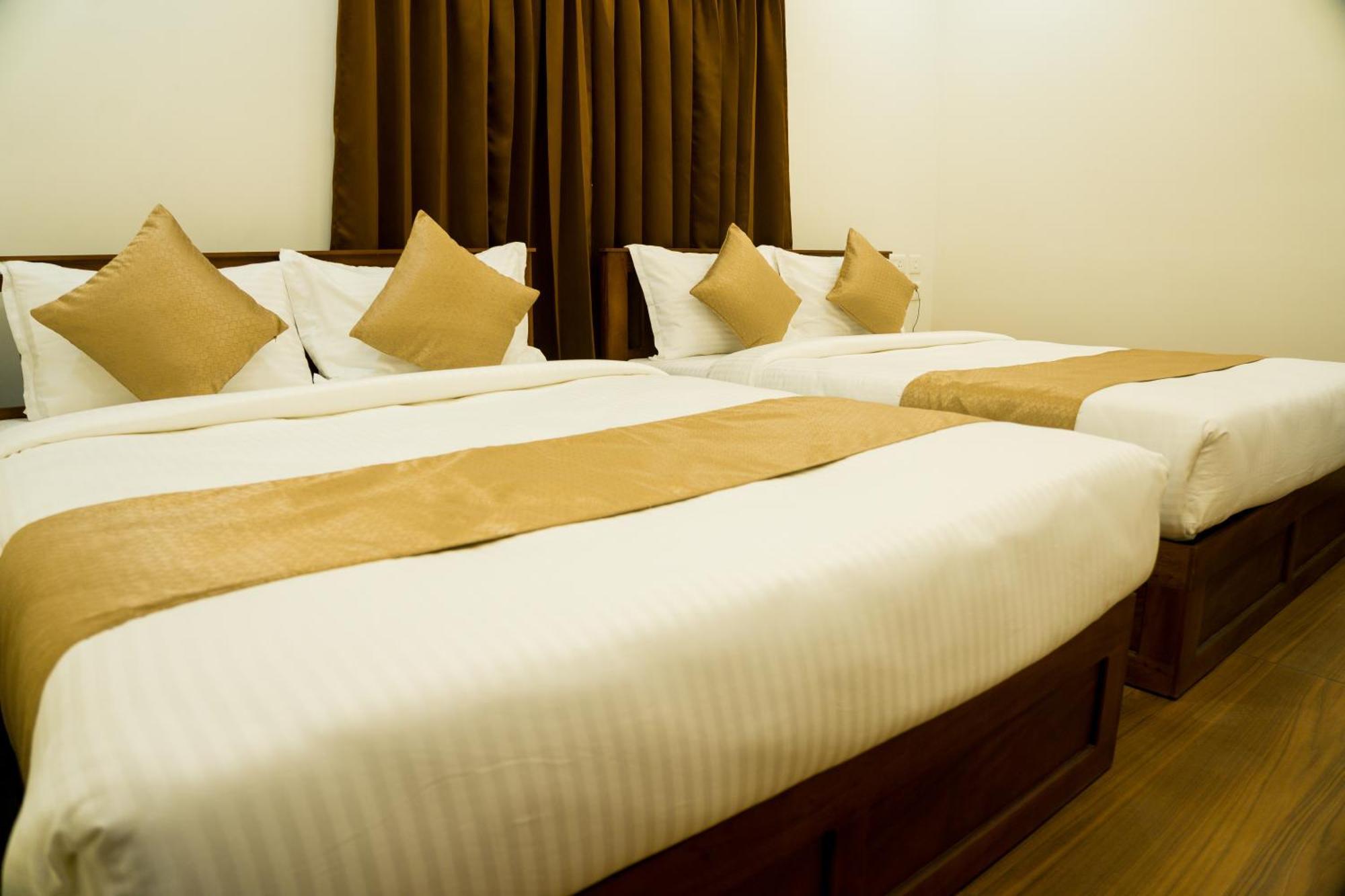 Fly View Airport Residency Hotel Nedumbassery Exterior foto
